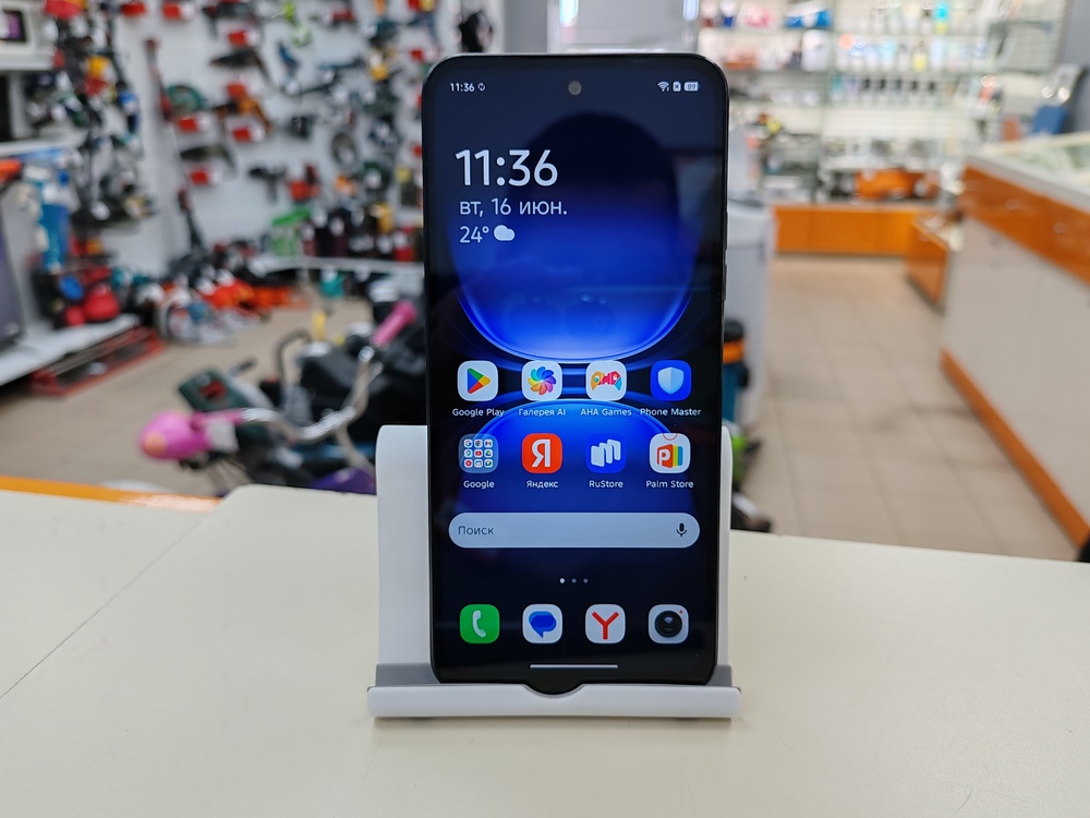 Смартфон Tecno Spark 40C 4/128