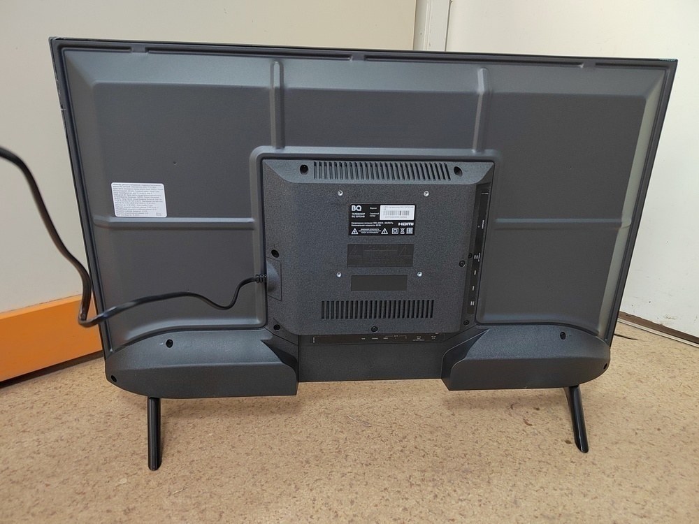 LED Телевизор BQ 32FS34B