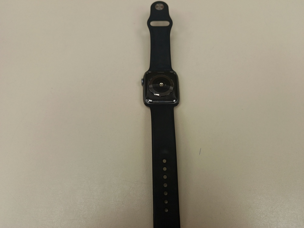 Смарт-часы Apple Watch Series 5 44 мм