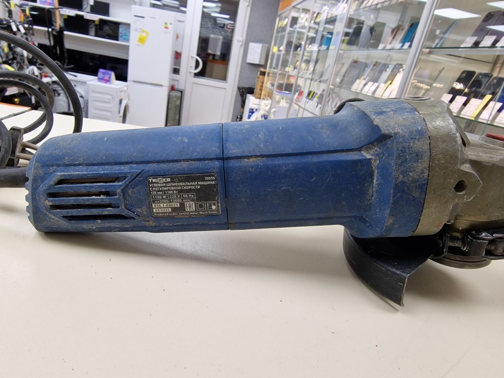 Угловая шлифмашина Triger 20035