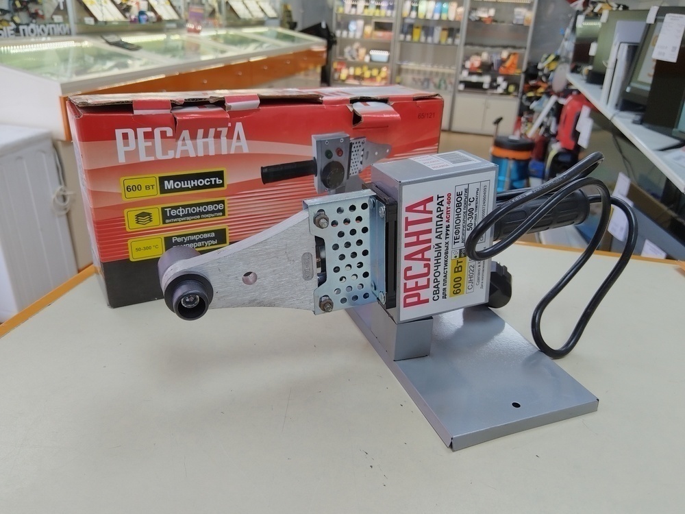 Паяльник полипропилена Ресанта АСПТ-600