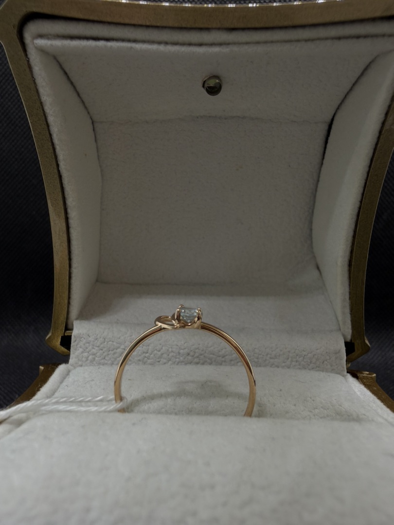 КОЛКМ585 КОЛЬЦО С КАМНЕМ (Au 585)