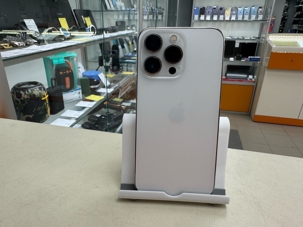 Смартфон Apple iPhone 13 Pro 256Gb