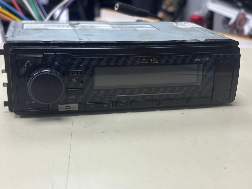 Автомагнитола Aura AMH-77DSP