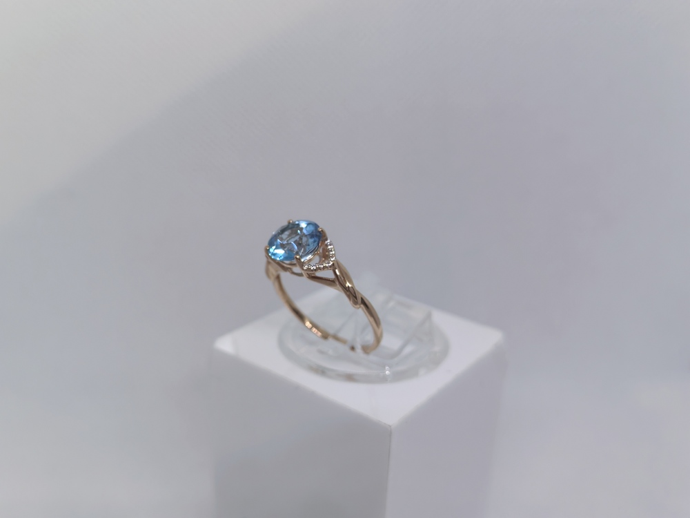 КОЛЬЦО С КАМНЯМИ (Au 585)