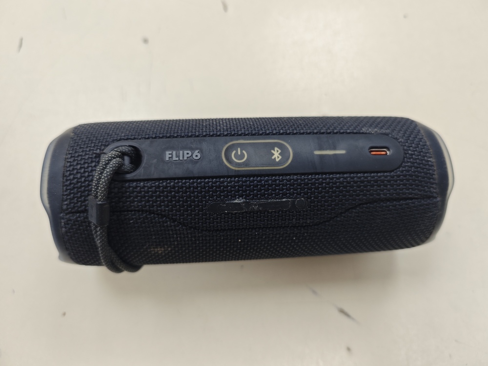 Портативная акустика JBL Flip 6;