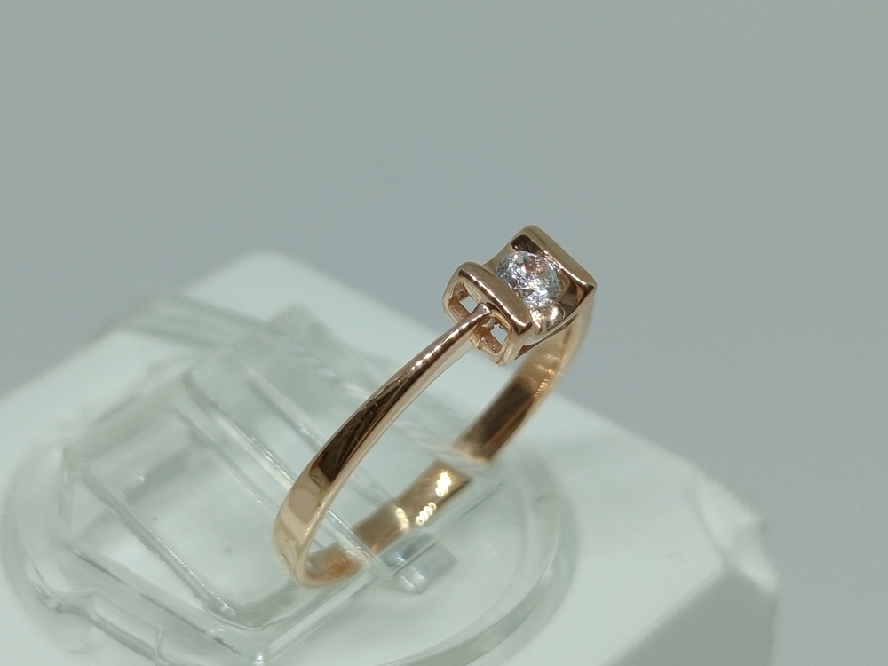 КОЛКМ585 КОЛЬЦО С КАМНЕМ (Au 585)