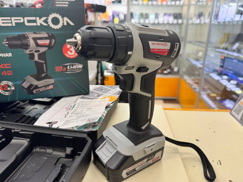 Шуруповерт Интерскол ДА-10/12В