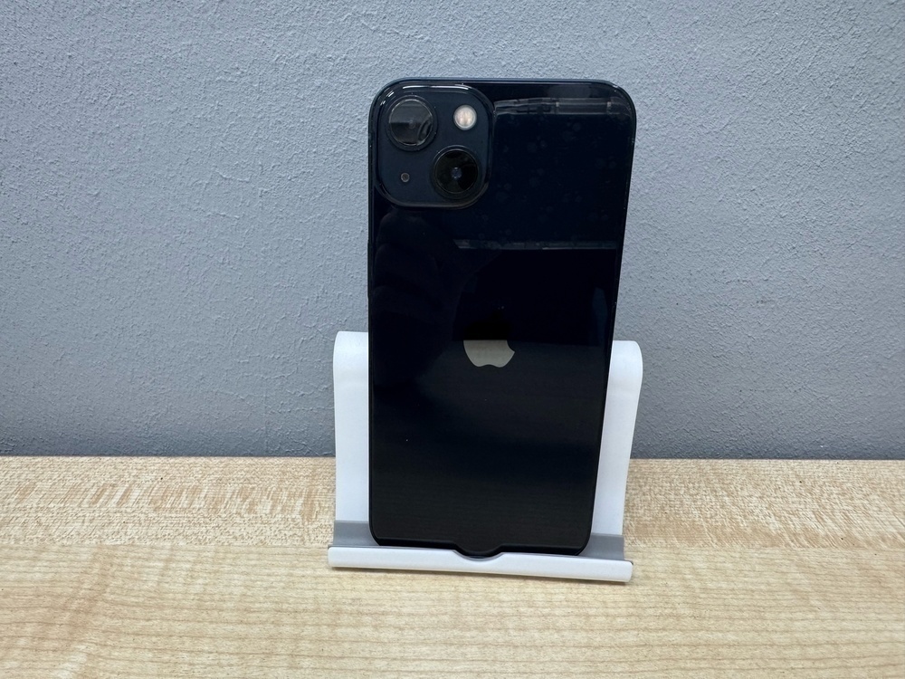 Смартфон Apple iPhone 13 256Gb