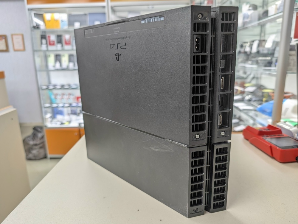 Игровая приставка PlayStation 4 FAT 500GB