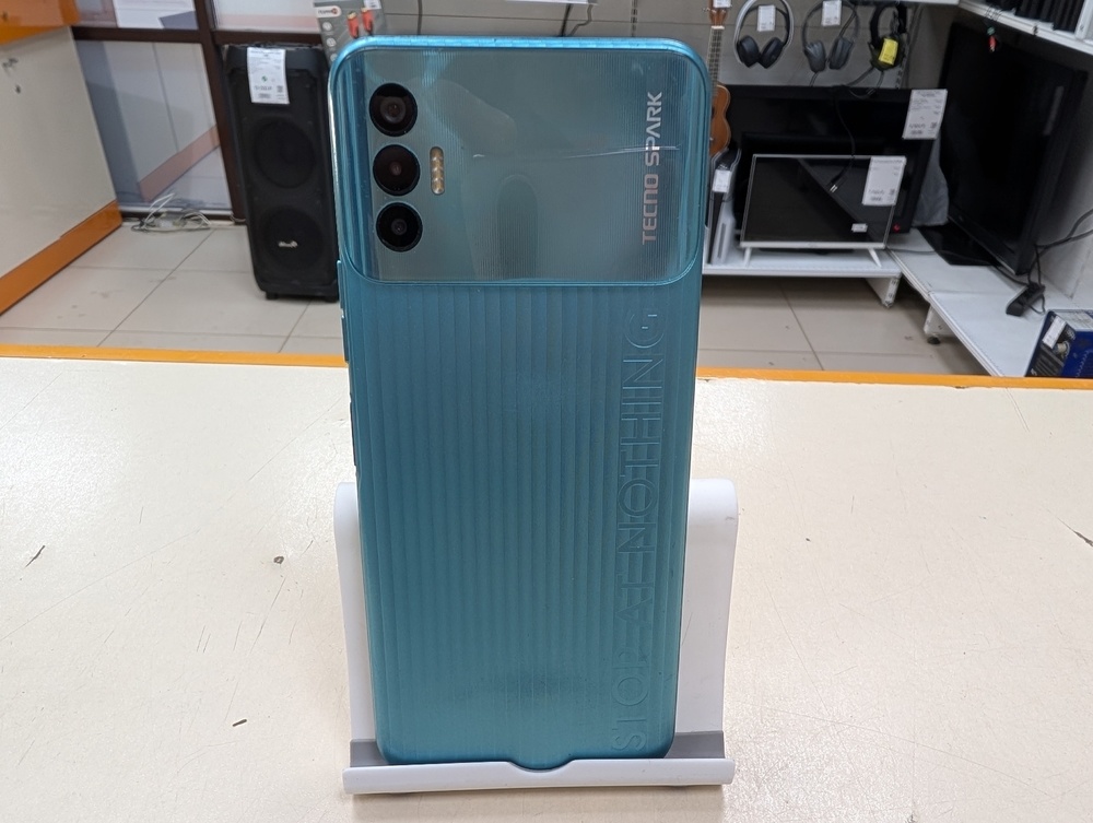 Смартфон Tecno Spark 8P 4/128