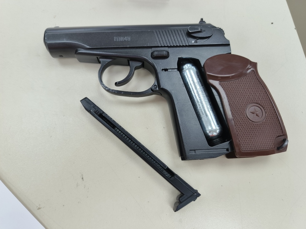 Пневматика Пистолет Borner пм-49