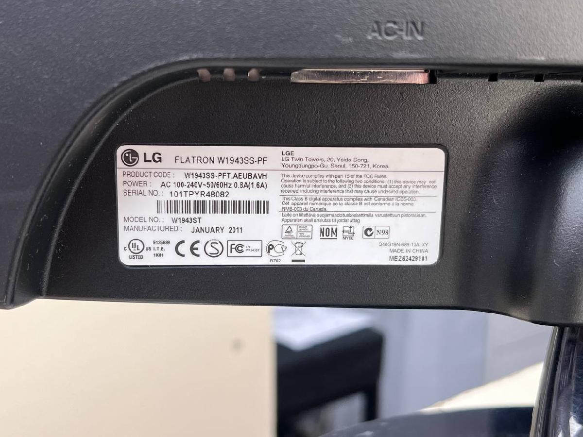 Монитор LG W1943SS;