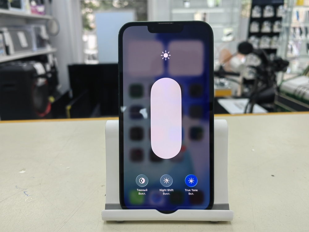 Смартфон Apple iPhone 13 128Gb