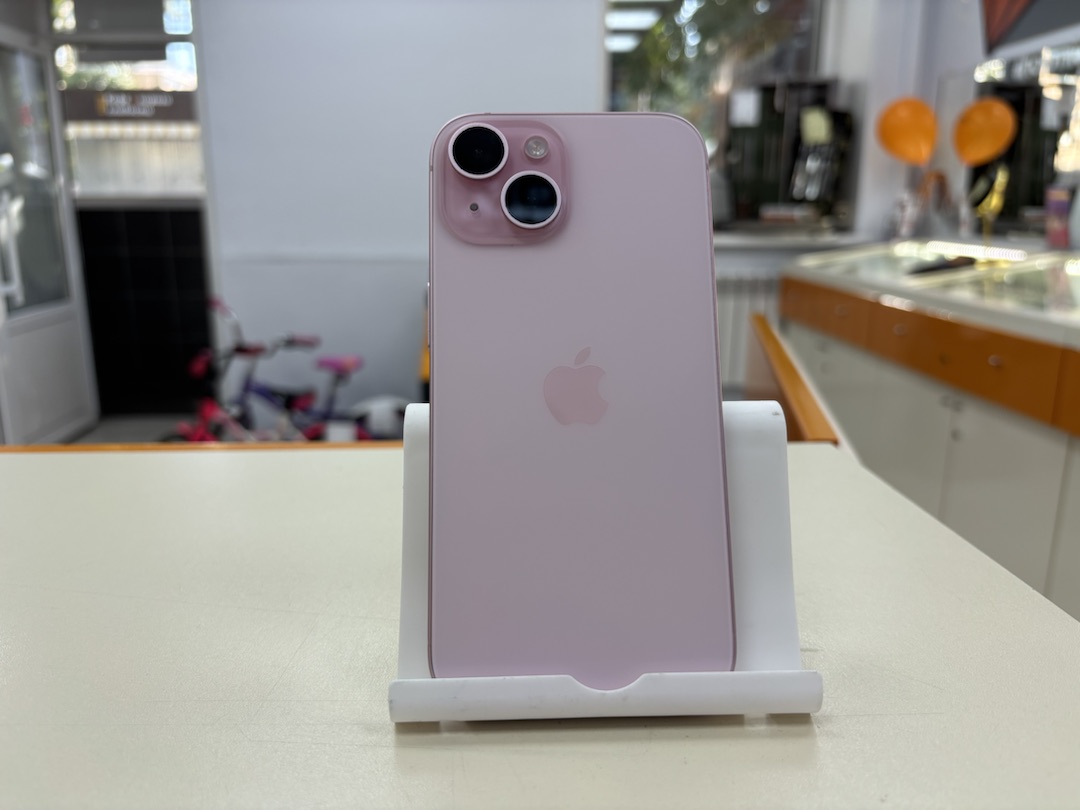 Смартфон Apple Iphone 15 128Gb