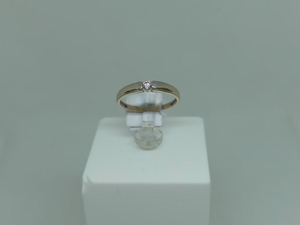 КОЛКМ585 КОЛЬЦО С КАМНЕМ (Au 585)