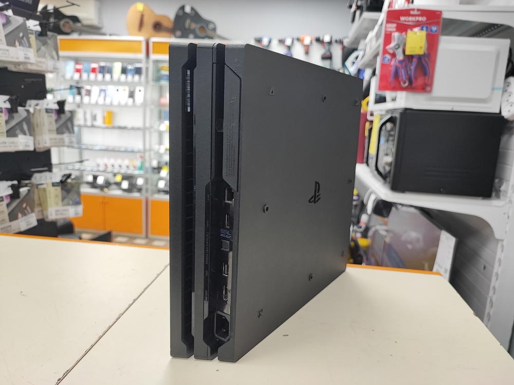 Игровая приставка PlayStation 4 Pro 1Tb