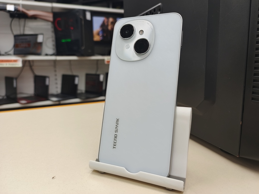Смартфон Tecno Spark Go 2023 3/64
