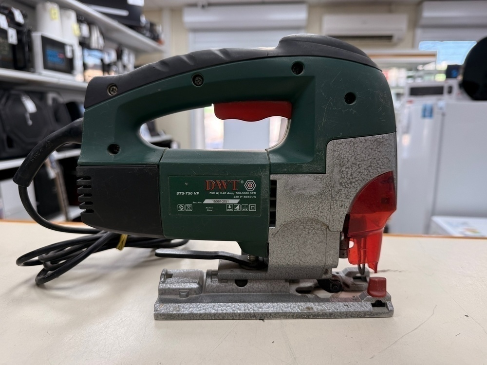 Лобзик DWT STS-750VP