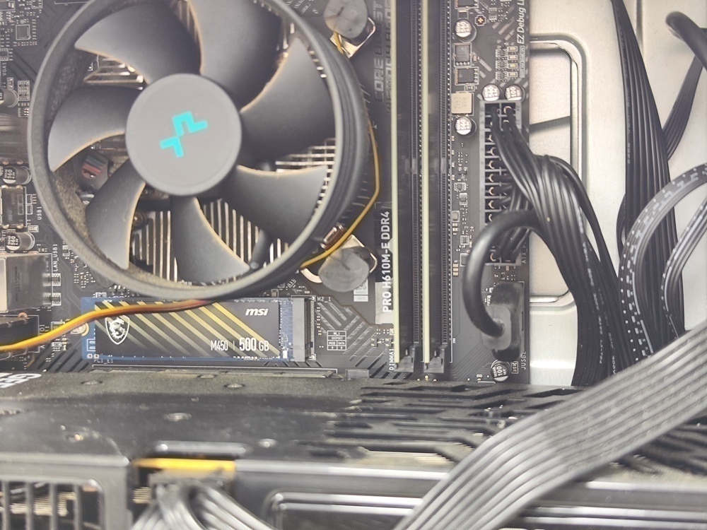 Системный блок DEXP; Core I5-12400F, Geforce RTX 5050, 16 Гб, 500 Гб, Нет