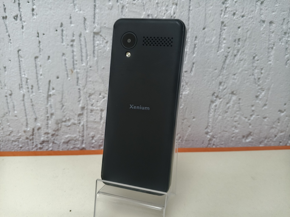 Мобильный телефон Philips X240