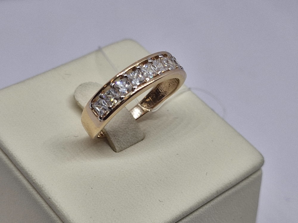 КОЛЬЦО С КАМНЯМИ (Au 585)