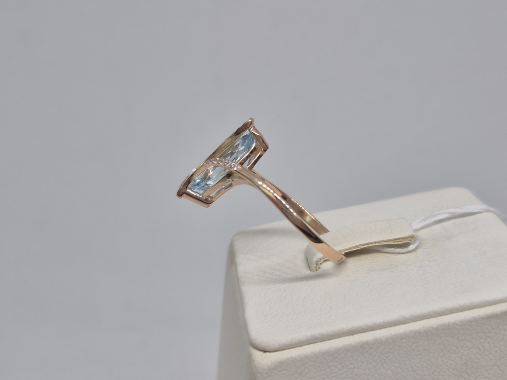 КОЛКМИ585 КОЛЬЦО С КАМНЯМИ (Au 585)