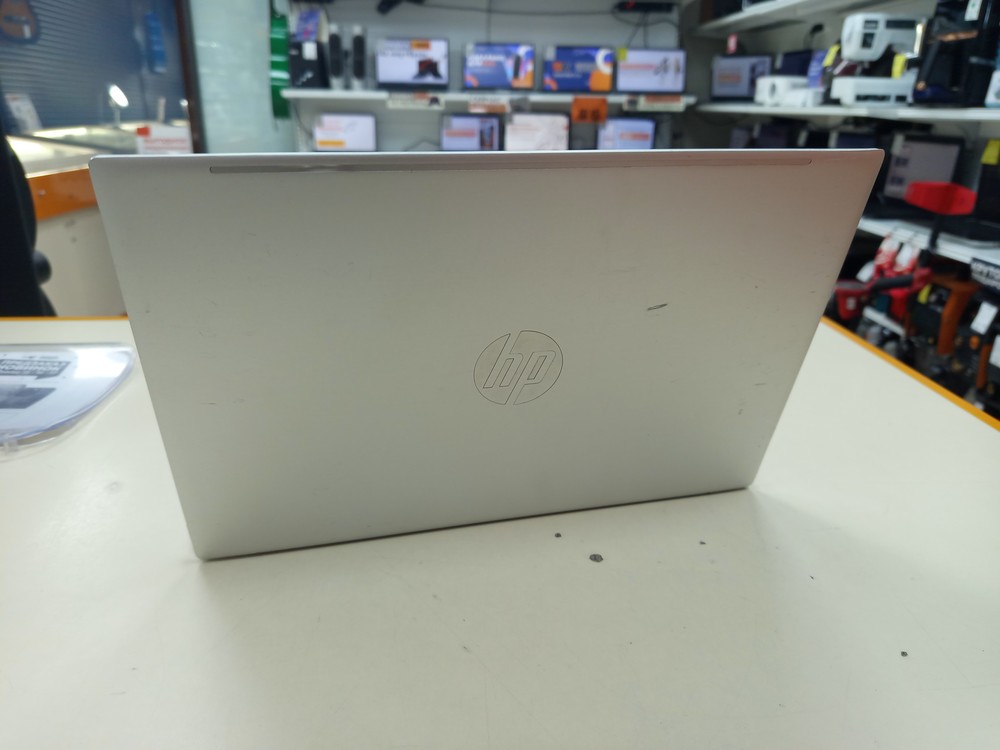 Ноутбук HP; I3-1115G4, Intel UHD Graphics, 8 Гб, 240 Гб, Нет