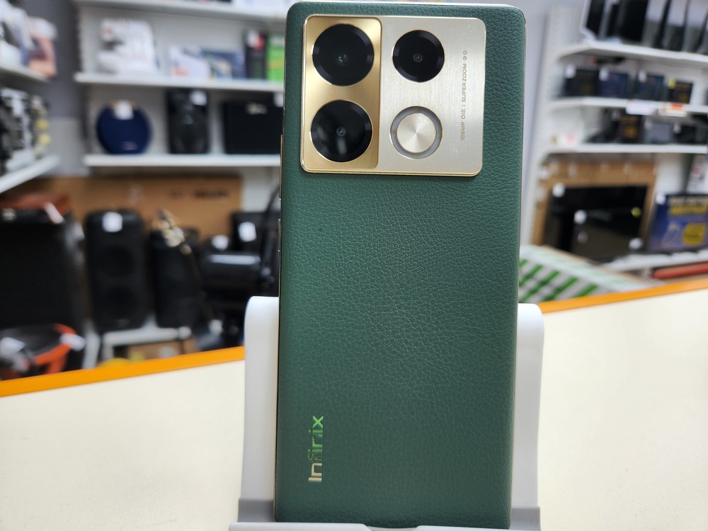 Смартфон Infinix Note 40 Pro 12/256