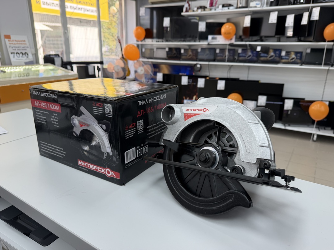 Дисковая пила Интерскол ДП-185/1400М (785.1.0.70)