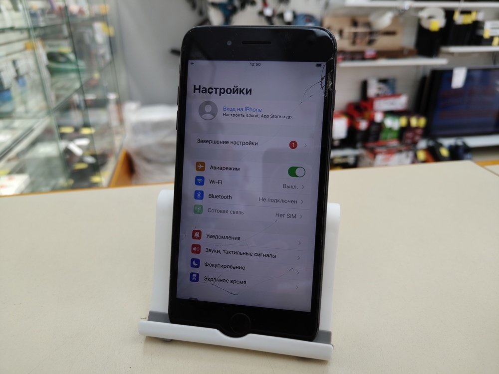 Смартфон Apple iPhone 8 Plus 64Gb
