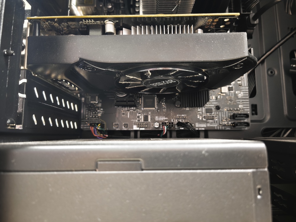 Системный блок Aero Cool; Core i3-10105F, GeForce GTX 1050 Ti, 16 Гб, 500 Гб, Нет