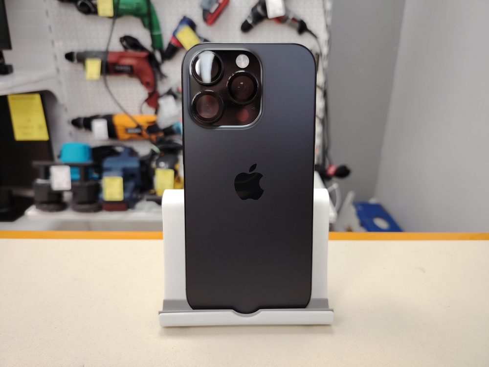 Смартфон Apple Iphone 16 Pro 256Gb