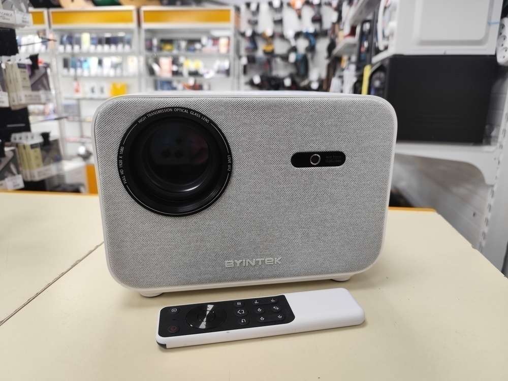 Проэктор Byintek U12