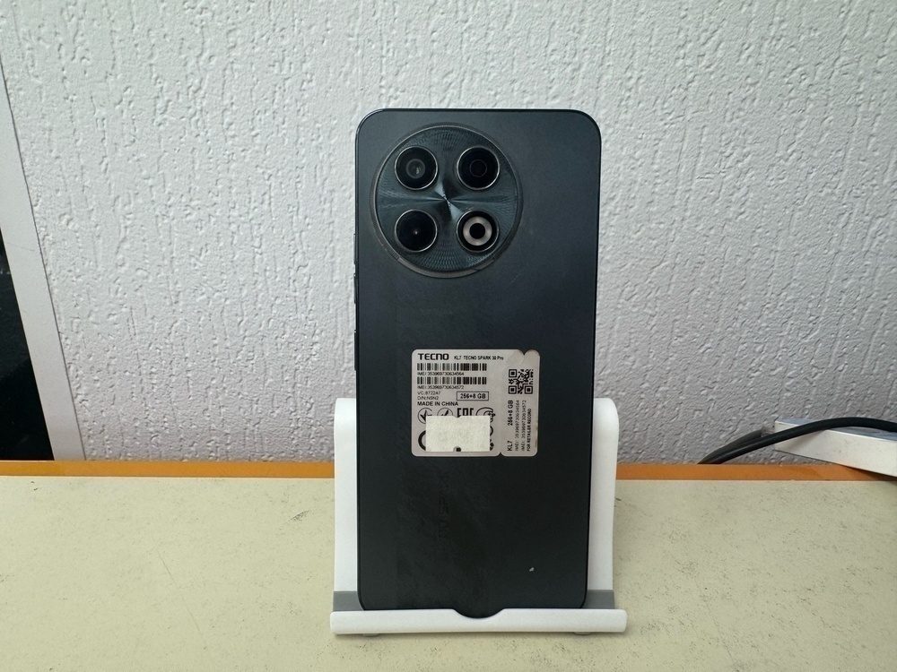 Смартфон Tecno SPARK 30 PRO 8/256
