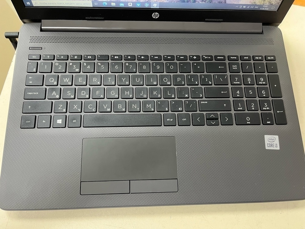 Ноутбук HP 250 G7; Core i3-1005G1, Intel UHD Graphics G1, 8 Гб, 120 Гб, 1 Tb