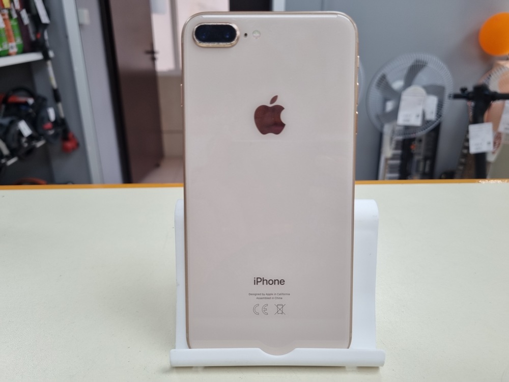 Смартфон Apple iPhone 8 Plus 64Gb