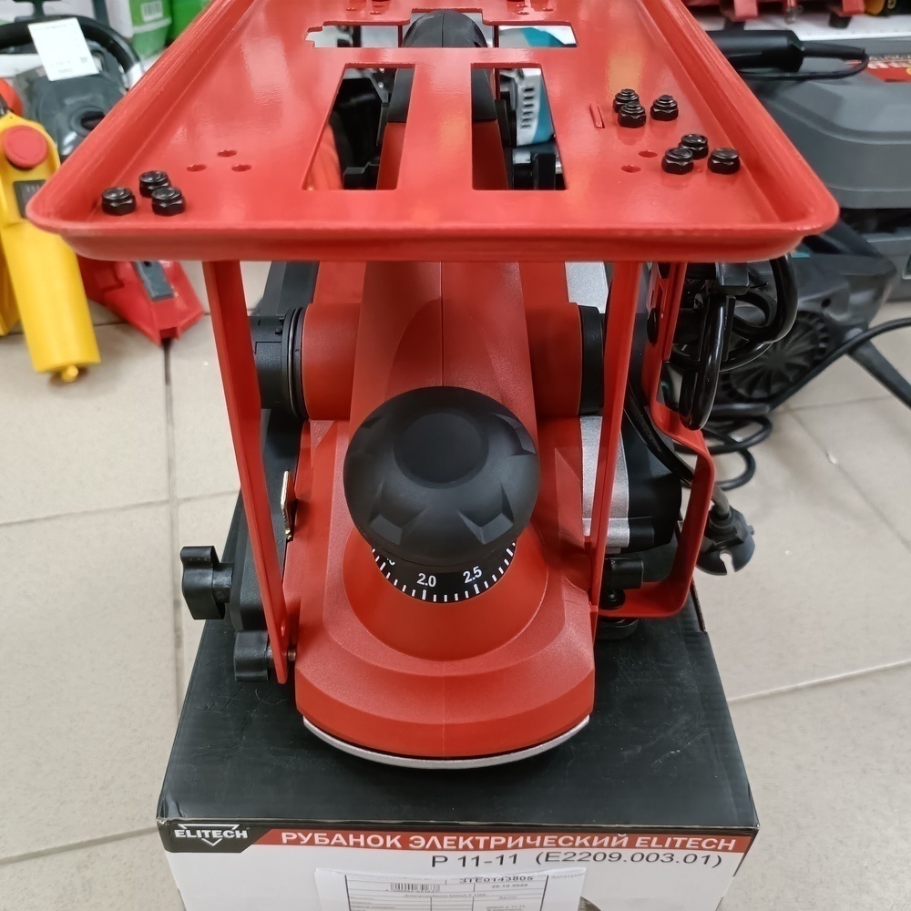 Электрорубанок Elitech Р 11-11
