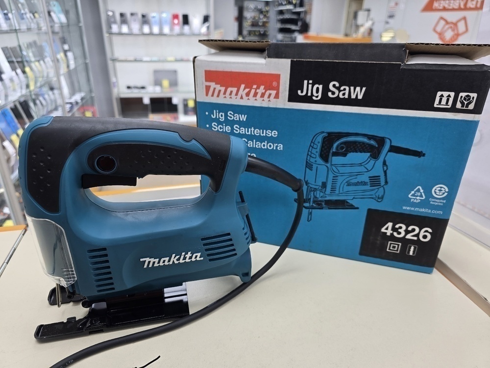 Лобзик Makita 4326;