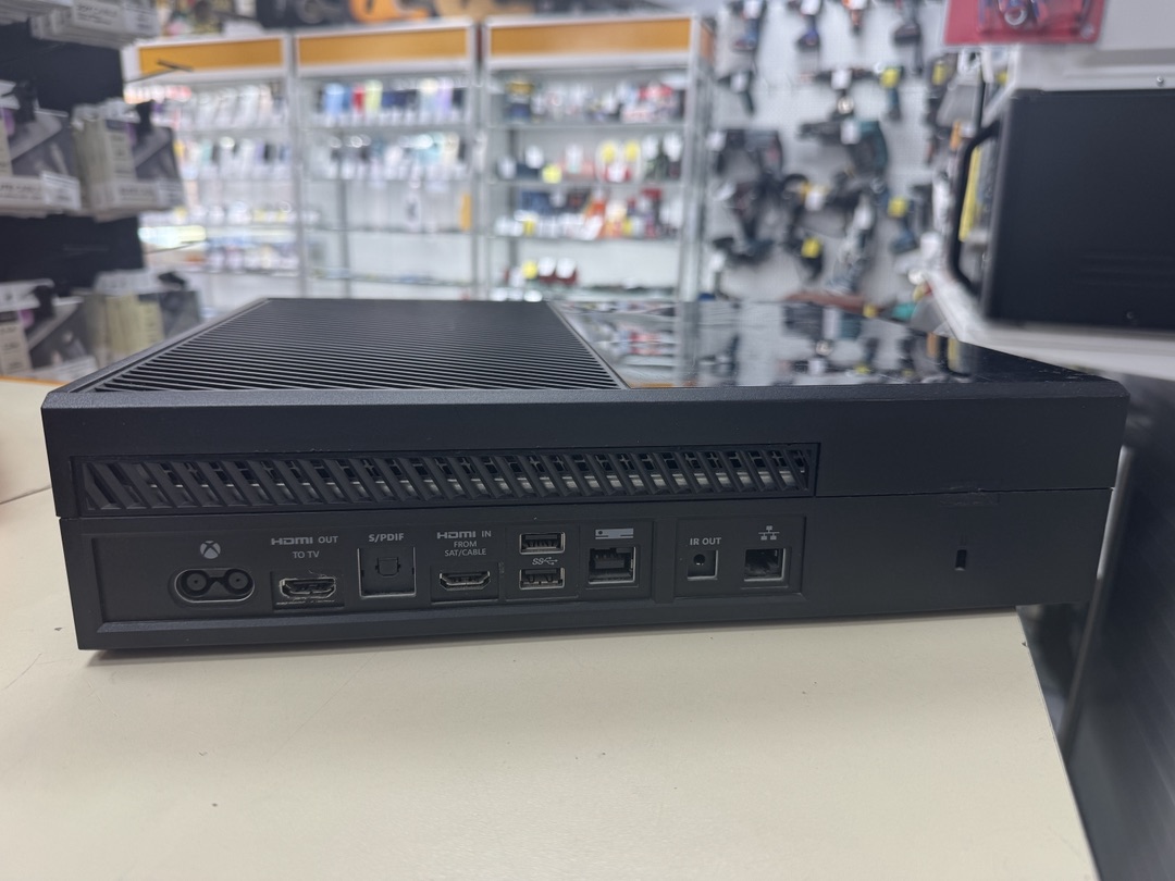 Игровая приставка Xbox One 500Gb