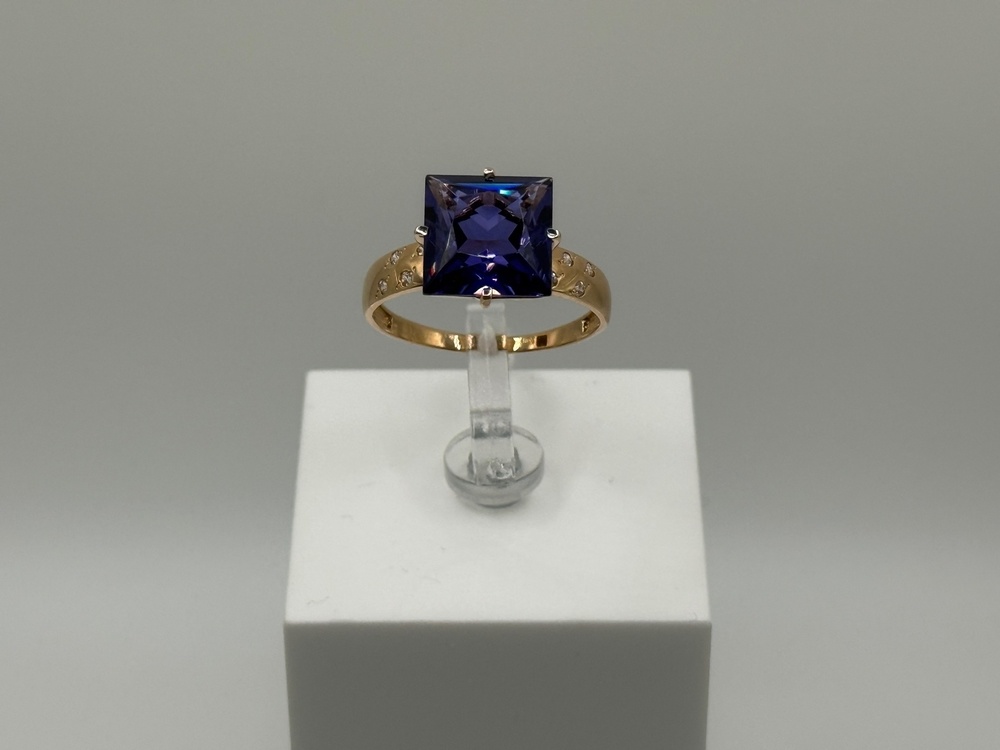 КОЛЬЦО С КАМНЯМИ (Au 585)