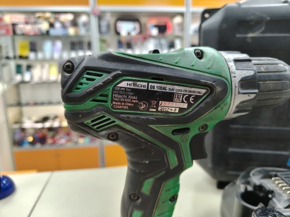 Шуруповерт Hitachi DS10DAL