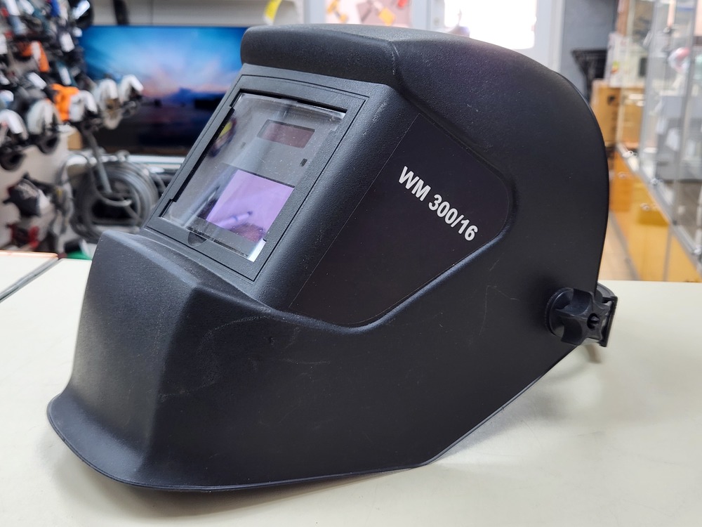 Маски для сварки Wert WM 300