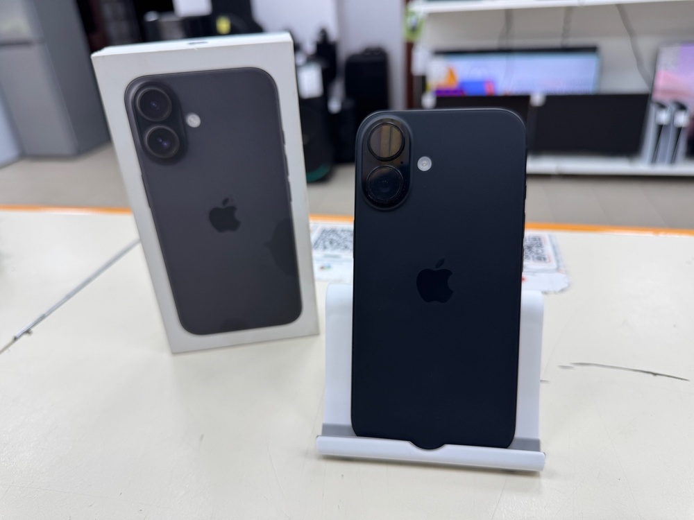 Смартфон Apple Iphone 16 256Gb