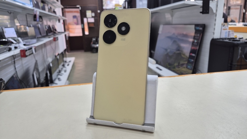Смартфон Tecno Spark Go 2024 4/128