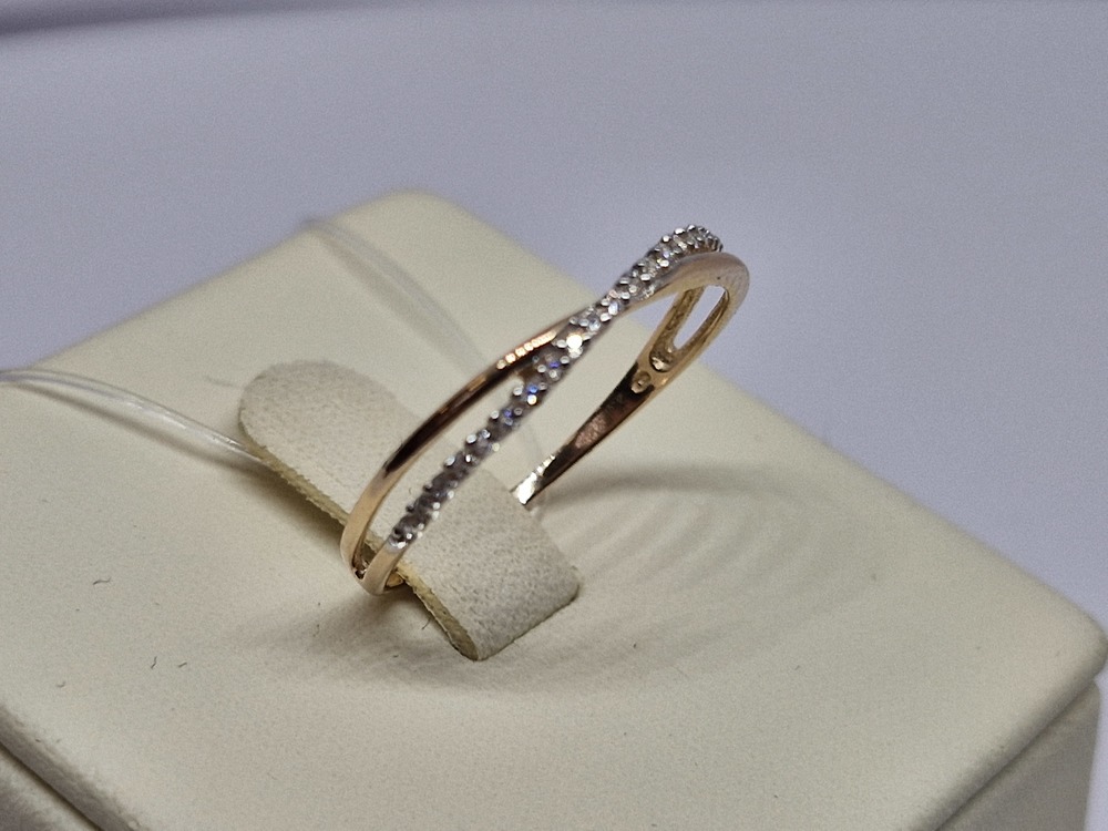 КОЛЬЦО С КАМНЯМИ (Au 585)