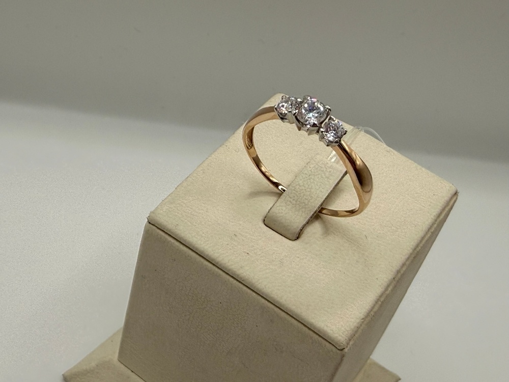 КОЛЬЦО С КАМНЯМИ (Au 585)