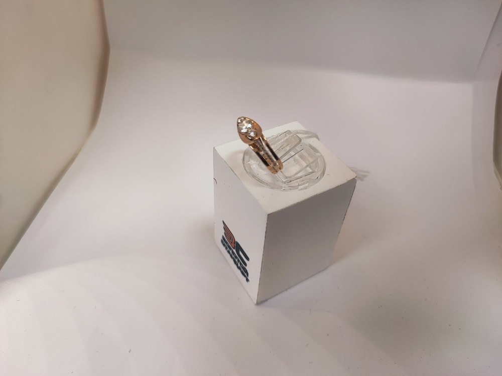 КОЛЬЦО С КАМНЯМИ (Au 585)