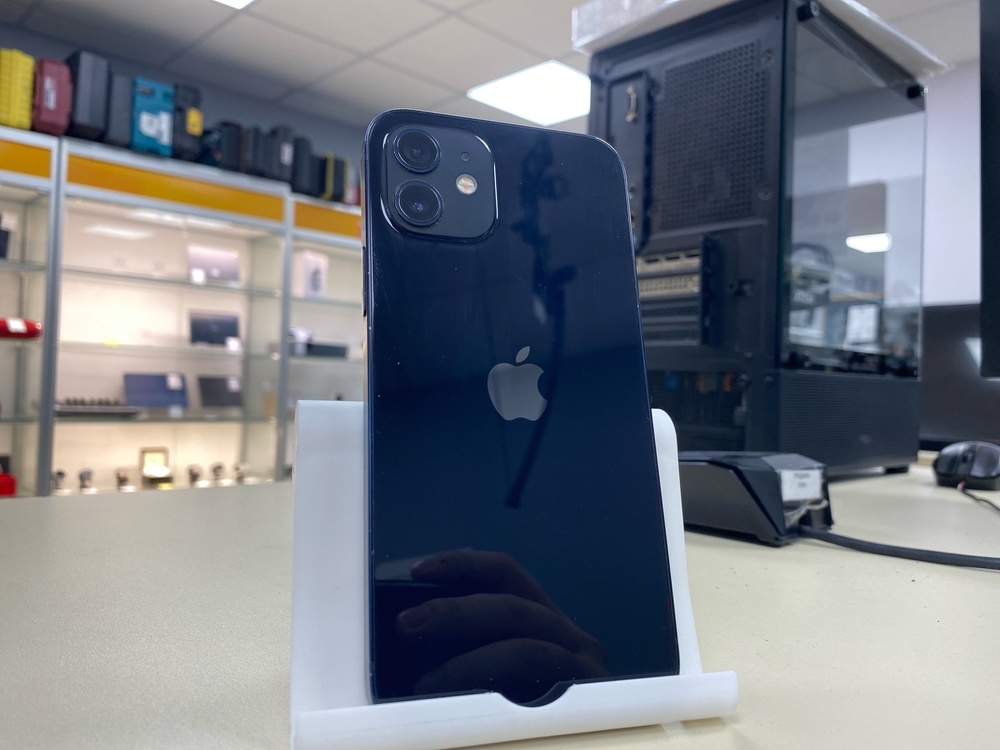 Смартфон Apple iPhone 12 64Gb