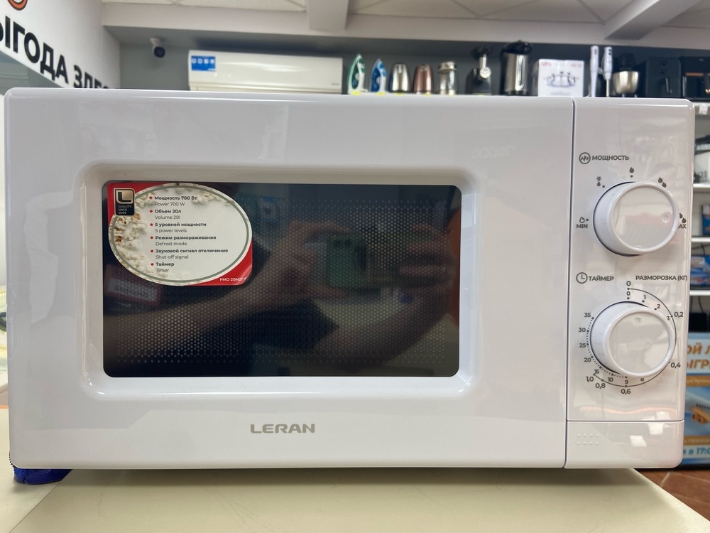 Микроволновая печь Leran FMO 20M22W